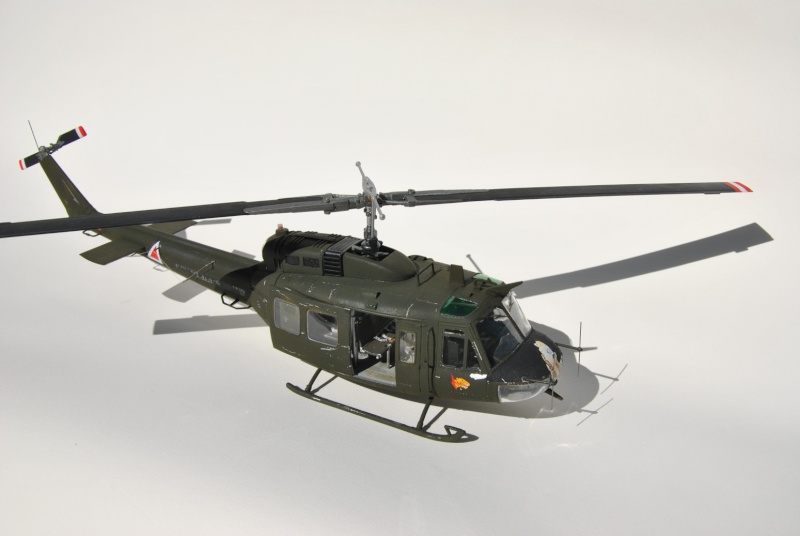 Bell UH-1D Huey 1/34ème Dsc_6311