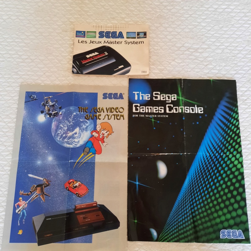 Vendu Gros lot brochures, dépliants, posters, folders, points Nintendo, Sega & Atari, ... 20230431