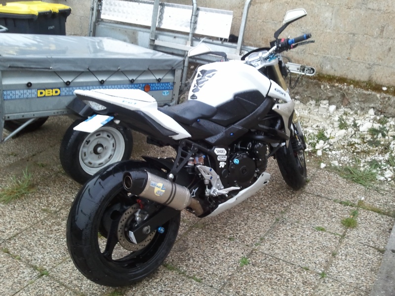 suppression repose pied arrière ( evotech performance ) 20130417