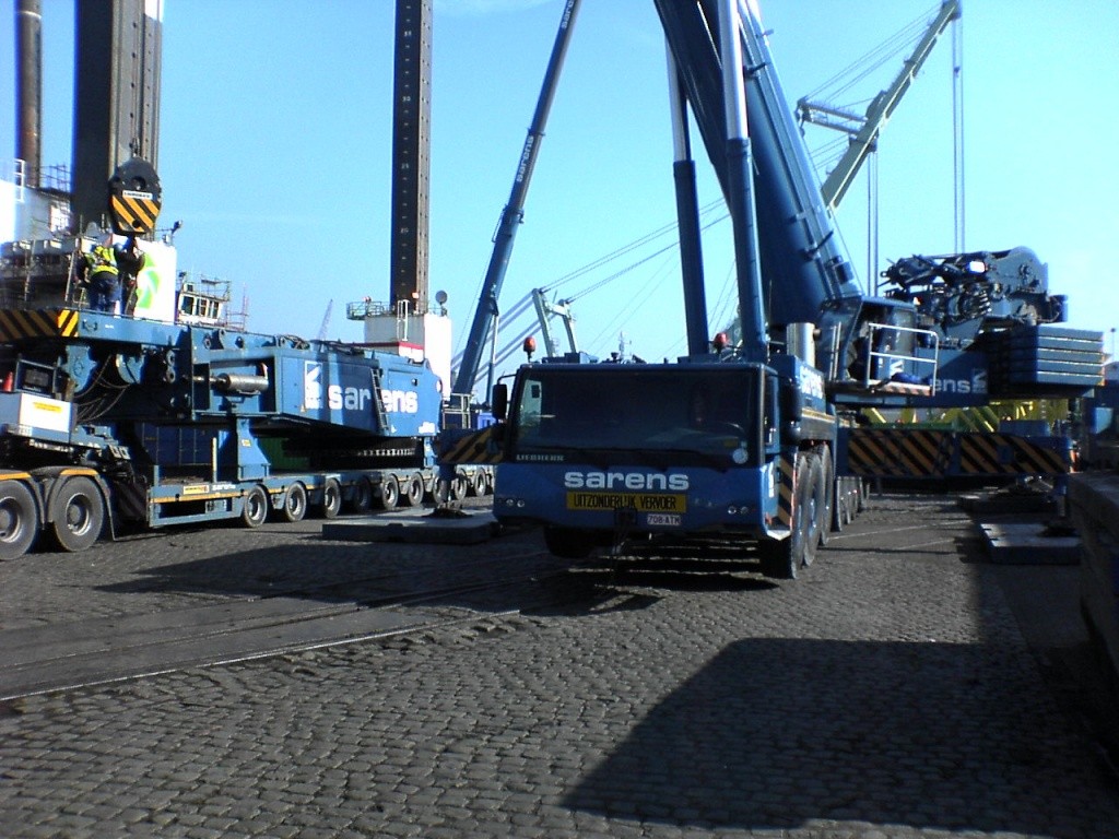 LX 1750 SARENS montée sur barge (Anvers (B)) 0010_s10
