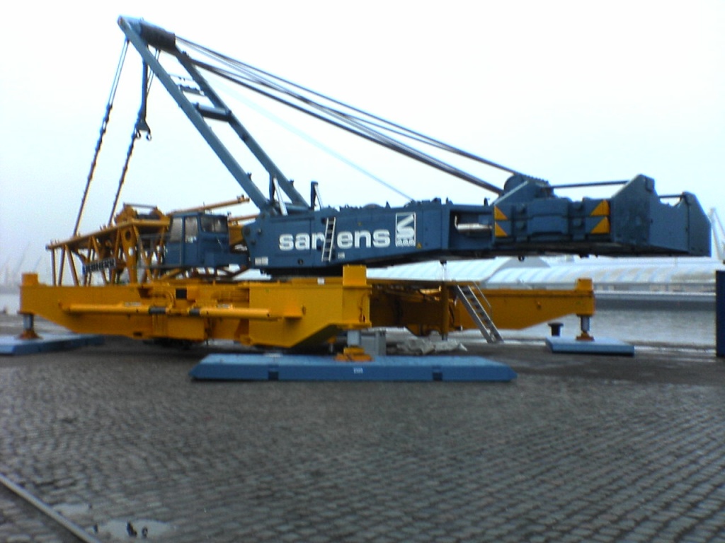 LX 1750 SARENS montée sur barge (Anvers (B)) 0015_s10