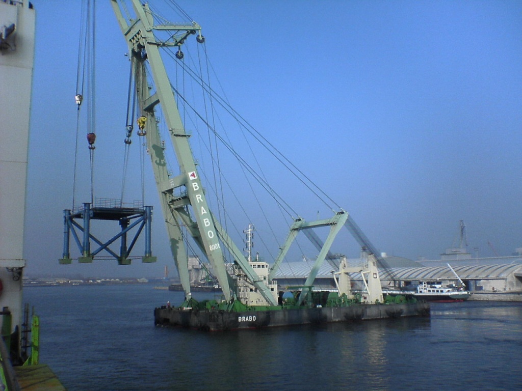 LX 1750 SARENS montée sur barge (Anvers (B)) 0022_s10