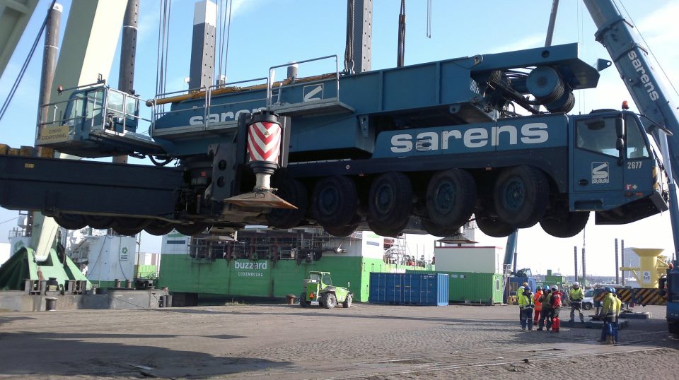 LX 1750 SARENS montée sur barge (Anvers (B)) 006a_210