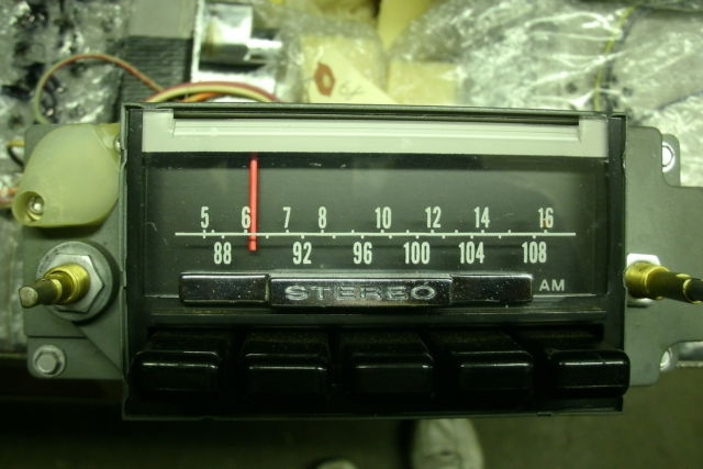 (53) Option , radio AM / FM pour Mustang 1968 1968_a10