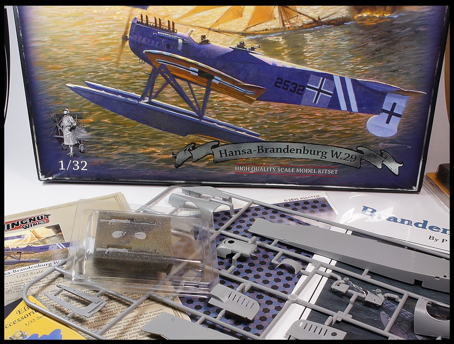 Hansa-Brandenburg W.29  Wingnut Wings & Aviattic 1/32 Dsc03811