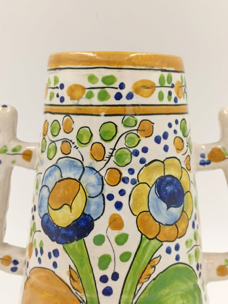 Vase à deux anses ou pichet (grande chope) décorée à identifier Img_2387