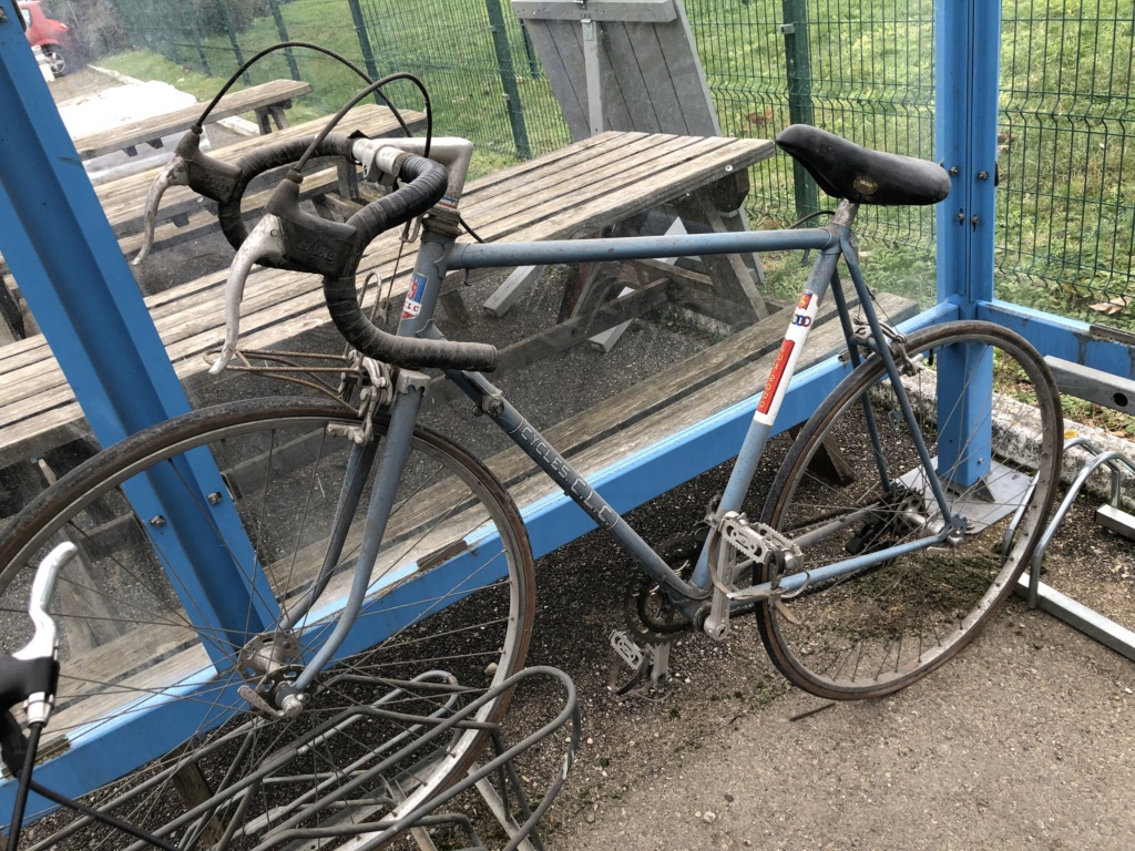 Vélo CLC abandonné Img_1610