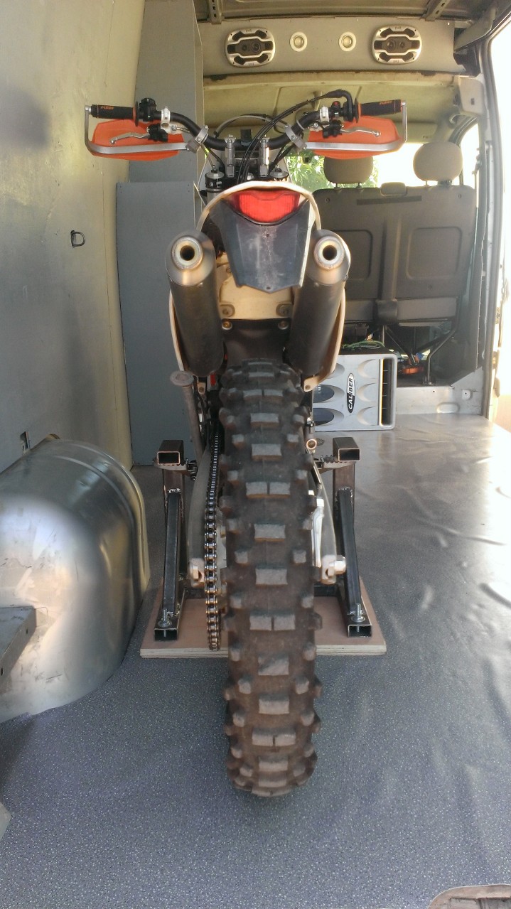 Fabrication d'un support pour transport moto sans sangle Wp_20114