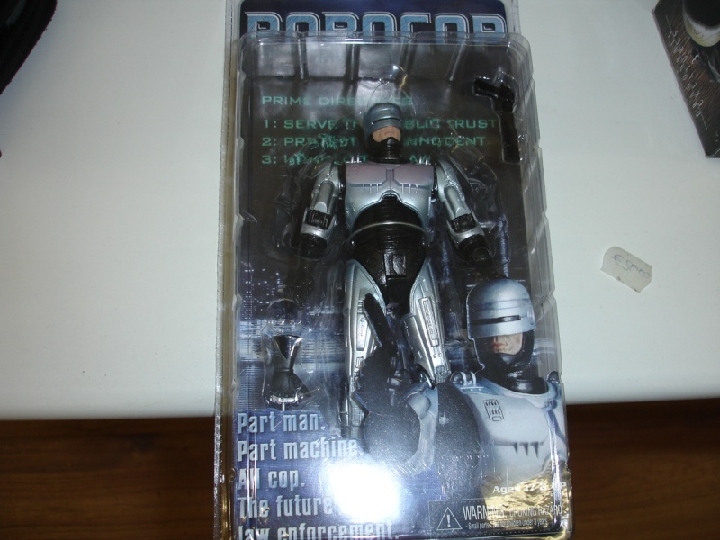 Robocop Neca Dsc06911