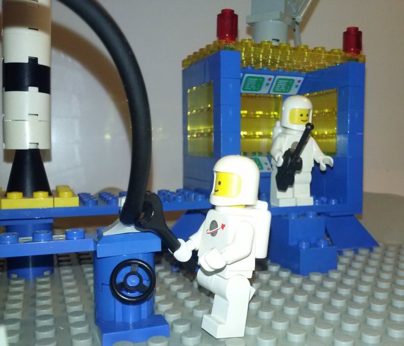 Collection Lego Espace : bienvenue dans ma space galaxie - Page 2 Cam01646