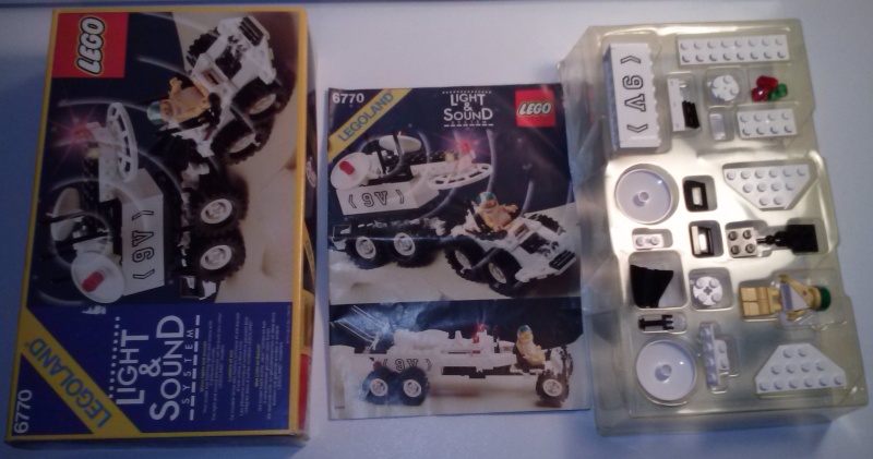 Collection Lego Espace : bienvenue dans ma space galaxie - Page 2 Cam01733
