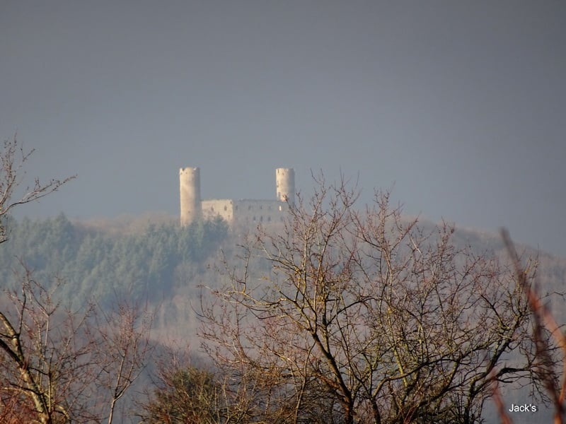 Le Château d' Andlau - Page 2 Chatea10