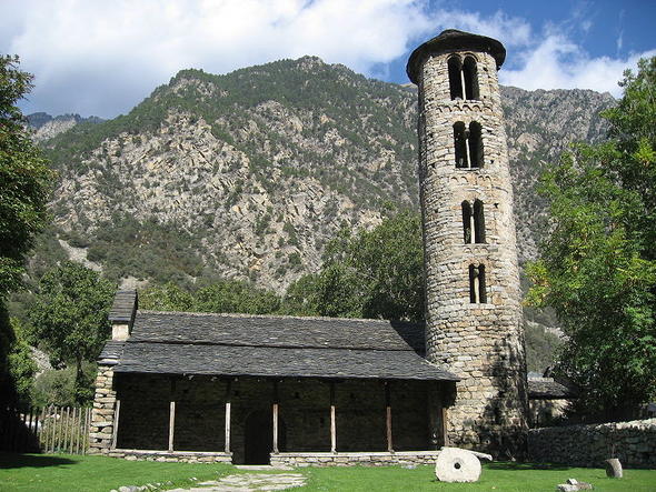 L'église de Santa Coloma, à Andorre Santa_11
