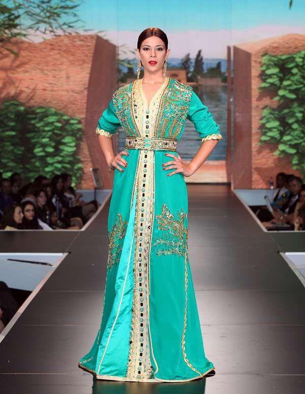 اللباس التقليدي المغربي للمرأة أو القفطان  57615510