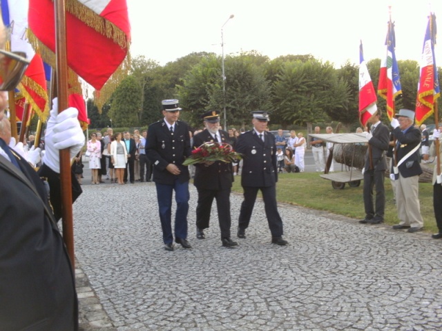 18.- 69ème anniversaire de la libération de Château Thierry : 31.08.2013 Depot-11
