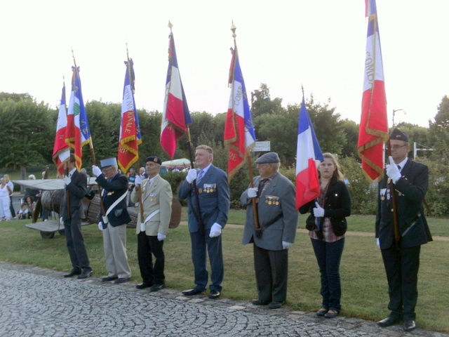 18.- 69ème anniversaire de la libération de Château Thierry : 31.08.2013 Les-dr11