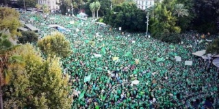 La manifestació contra el TIL a Palma supera totes les previsions i desborda la capital! Joderr10