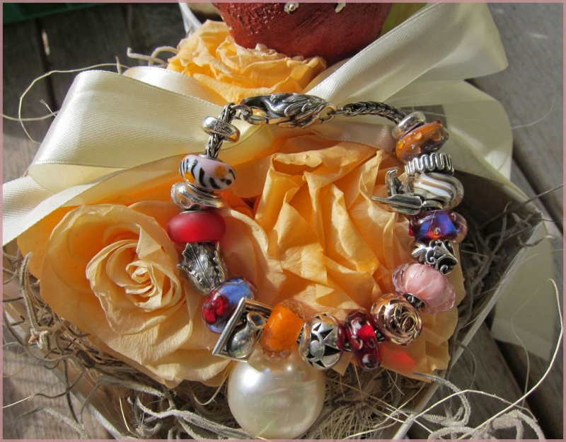 Update Faery-Queen Maxima Bracelet and new Tulip Lock Img_6311