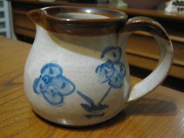 Gordon Pottery (Canada) Potter16