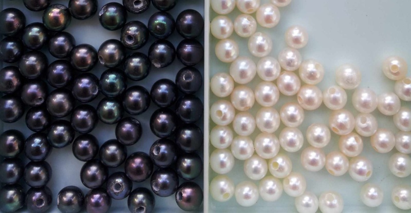 PERLES de CULTURE 1 TROU, noires et blanches Perles10