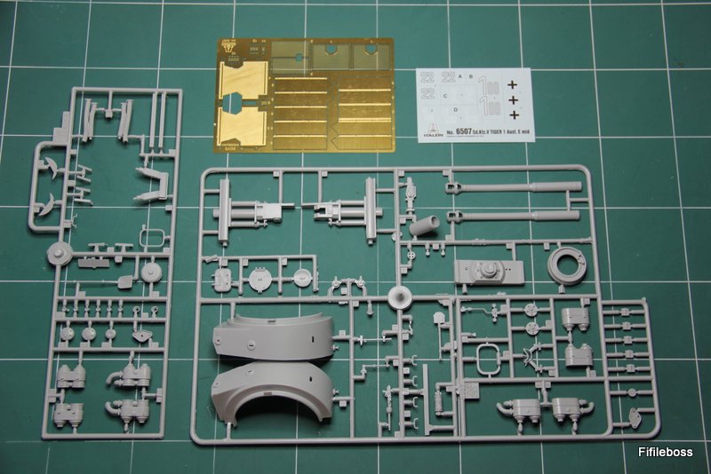 Pz. Kpfw. VI Tiger I Ausf. E Mid prod - 1/35 Italeri Img_5914