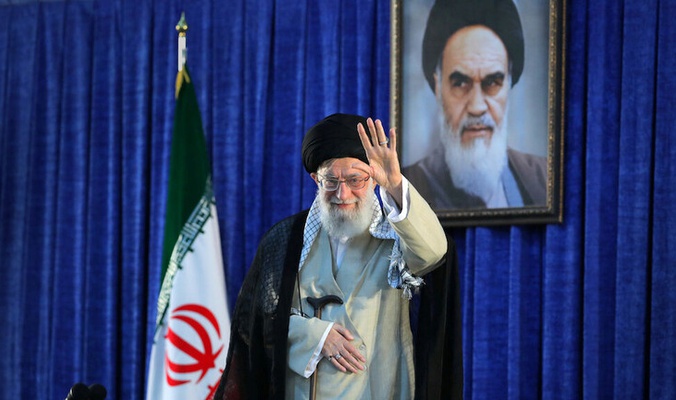 قائد الثورة الإسلامية يتهم دولا خليجية بارتكاب أكبر خيانة ضد تاريخ العالم العربي 749cf710