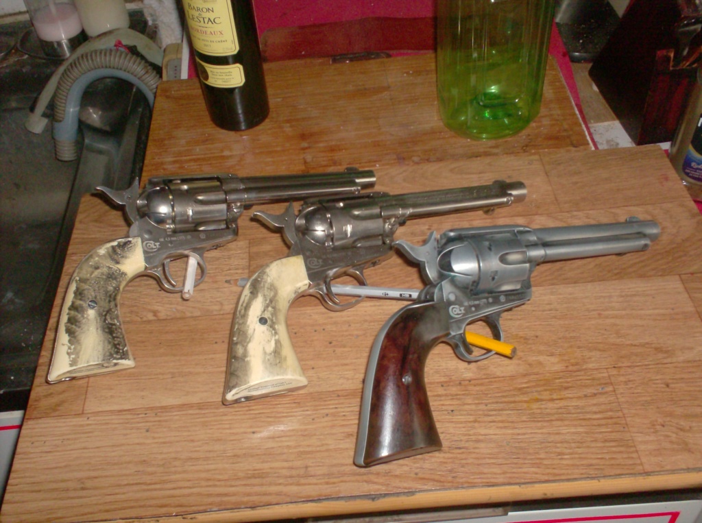 #1 Reportage photo des revolvers Old West CO2 Umarex + commentaires et conseils - Page 2 Hpim2310