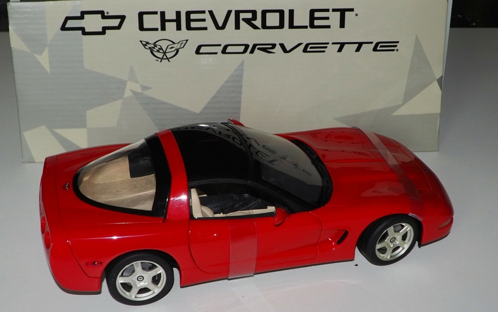 Vente de Corvette au 1/18ème C5roug20
