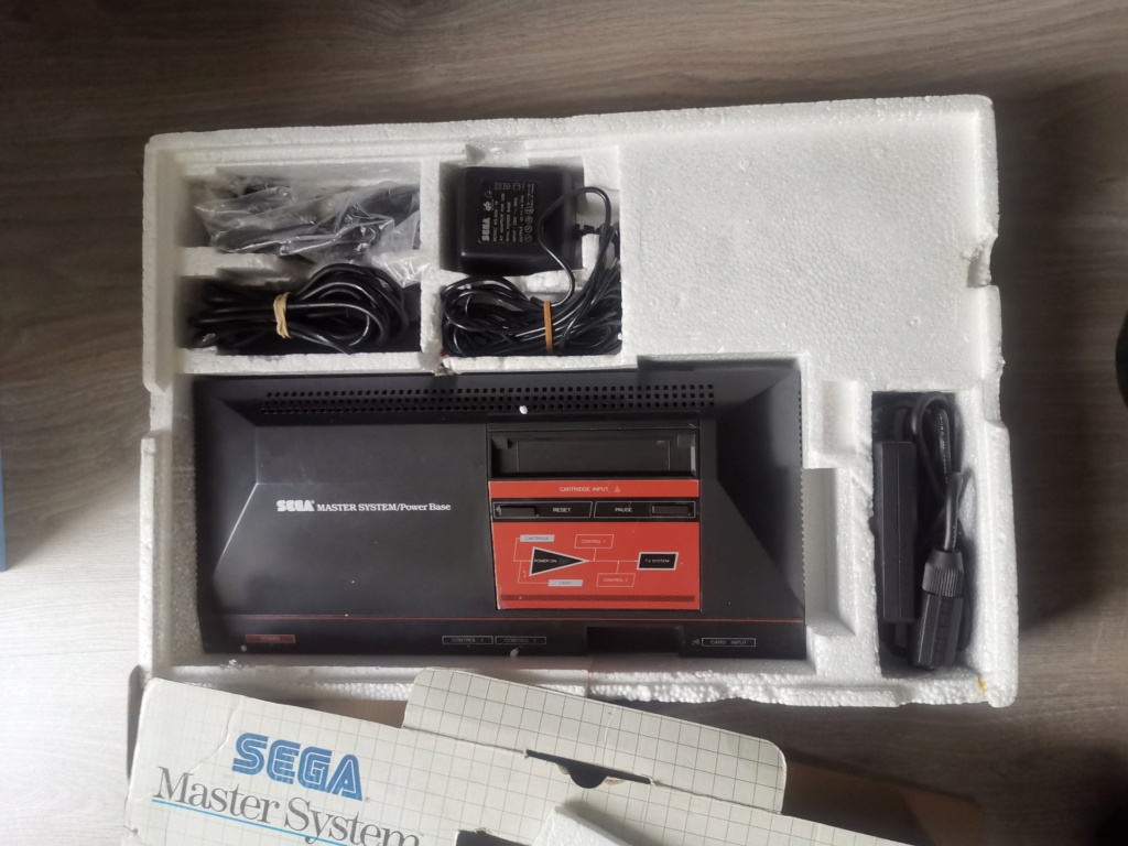 [VENDU] sega master system en boite 50/60 htz  et jeux  Img_2035