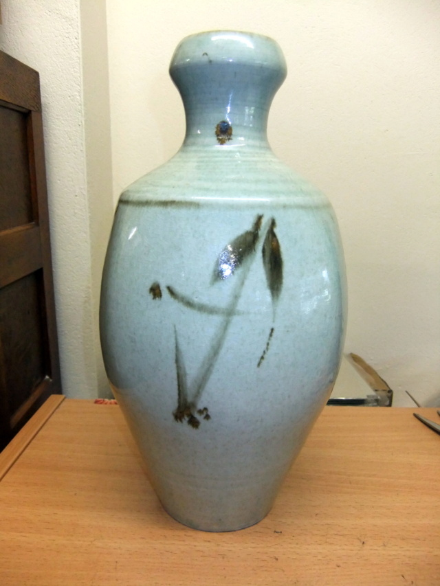 Unmarked vase Dscf3012