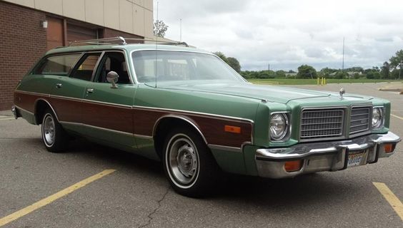 Photos d’hier : la Dodge Coronet à travers les années 197610