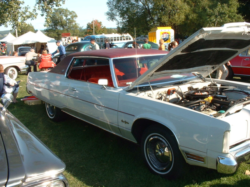 Photos d’hier : Chrysler New Yorker Dscf0011