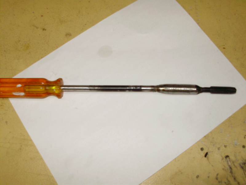 Recherche extracteur de douilles  pour calibre 303 british... P5150010