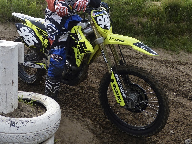 Suzuki 250 RM-Z - Remise en état des roues. Rsuz_010