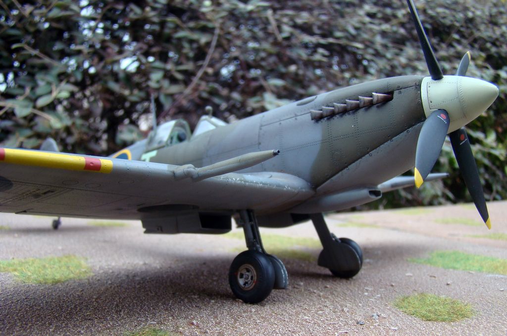 Spitfire IXc  [Revell] 1/32 Dsc06847