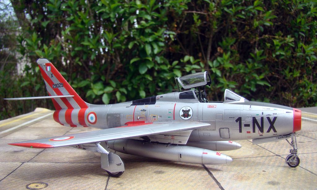 [Special Hobby] 1/72 - Republic F-84F Thunderstreak  Dsc07015