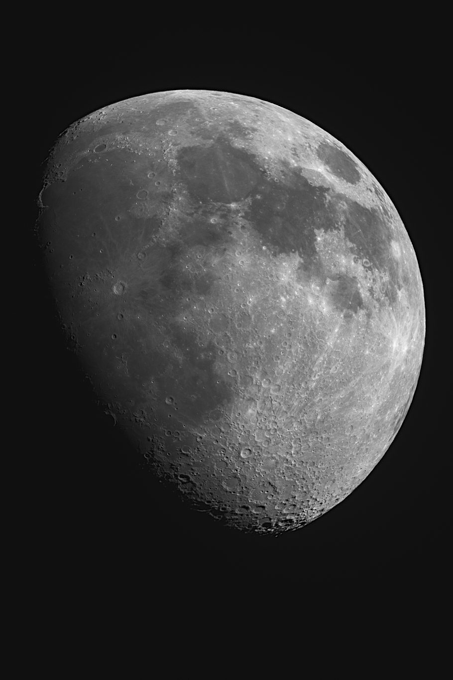 Lune du 19 avril (suite) 2021-010