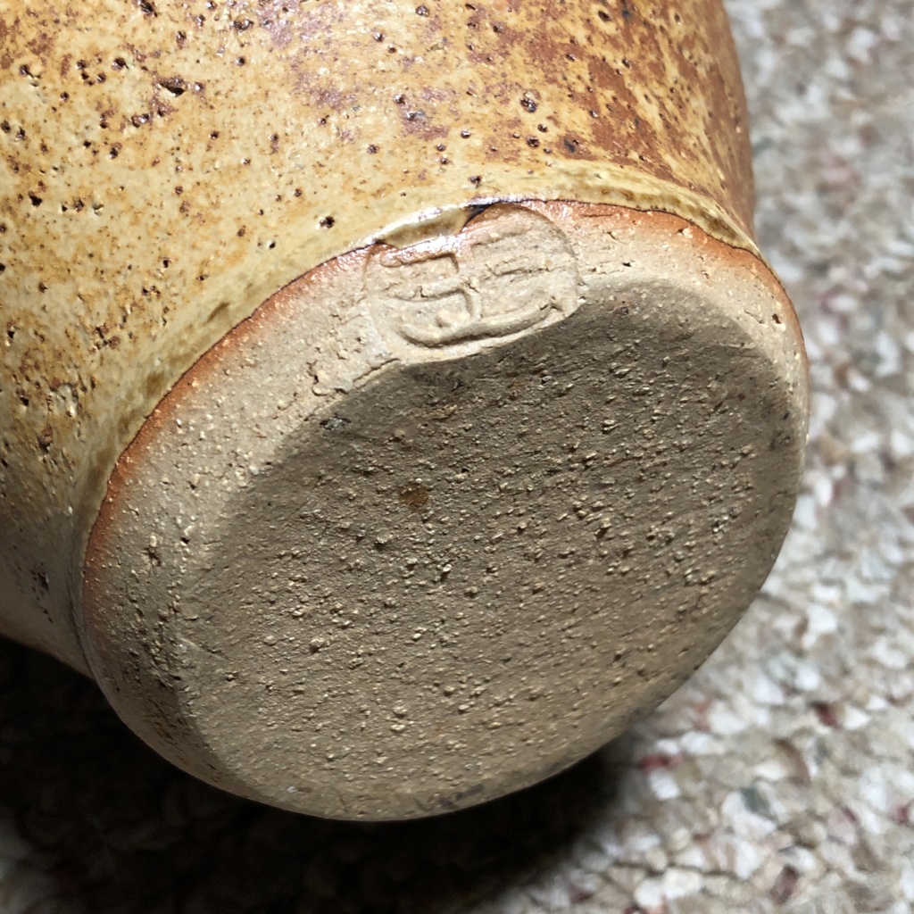 Help Identifying Stoneware Pottery Jug from Canada, EE mark 11ea7510