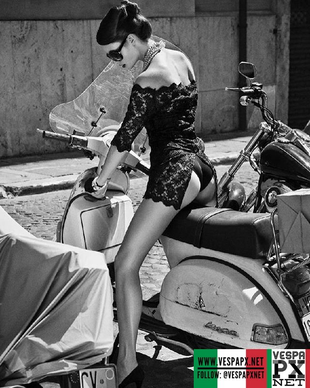 Babes & Bikes - Page 25 15877511
