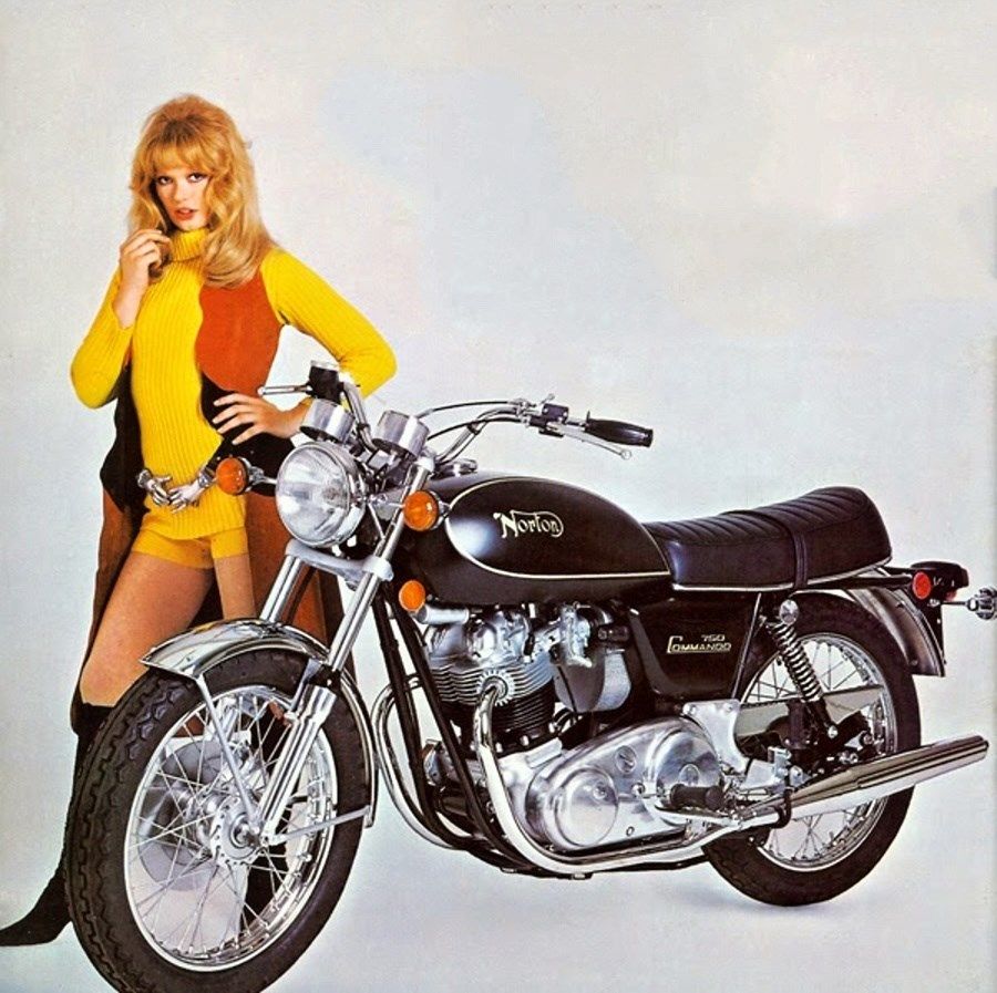 Babes & Bikes - Page 24 4223c610