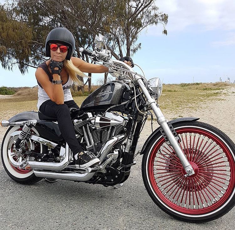 Babes & Bikes - Page 25 Ac736510