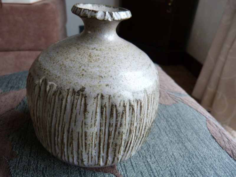 Studio bottle/vase with clear but unidentified mark. P1130032