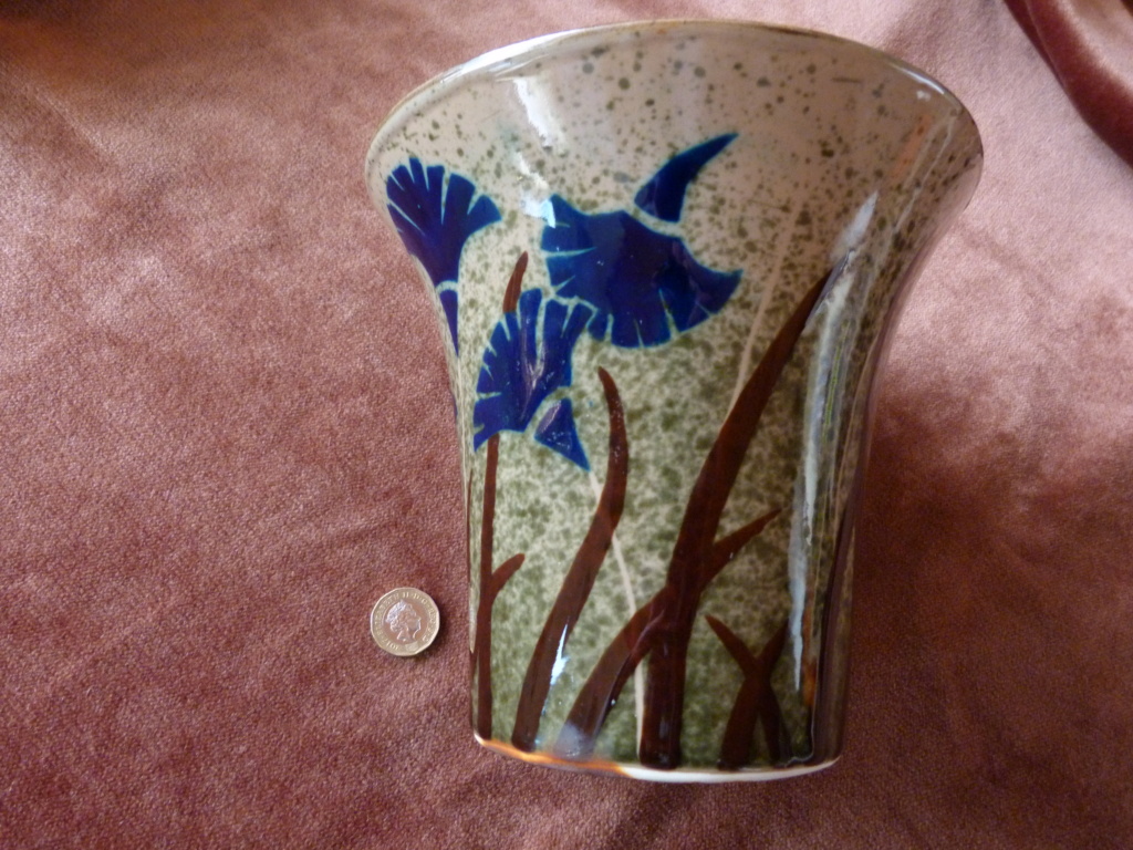 Large trumpet vase, sponge ware/stencilled decoration. no mark! P1130932