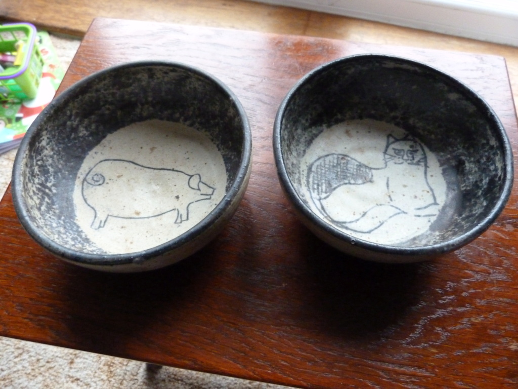 Unidentified pair of studio soup/cereal bowls. P1140038