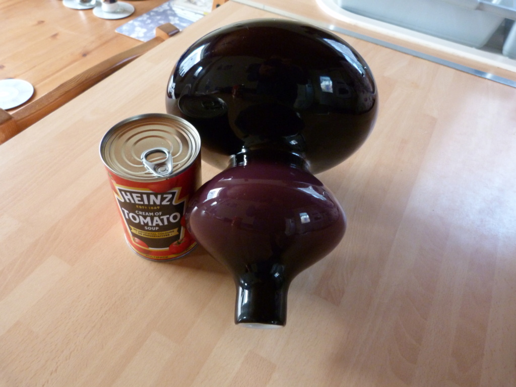 Double gourd vase, Holmegaard? Scandinavian?......or Chinese? P1140528