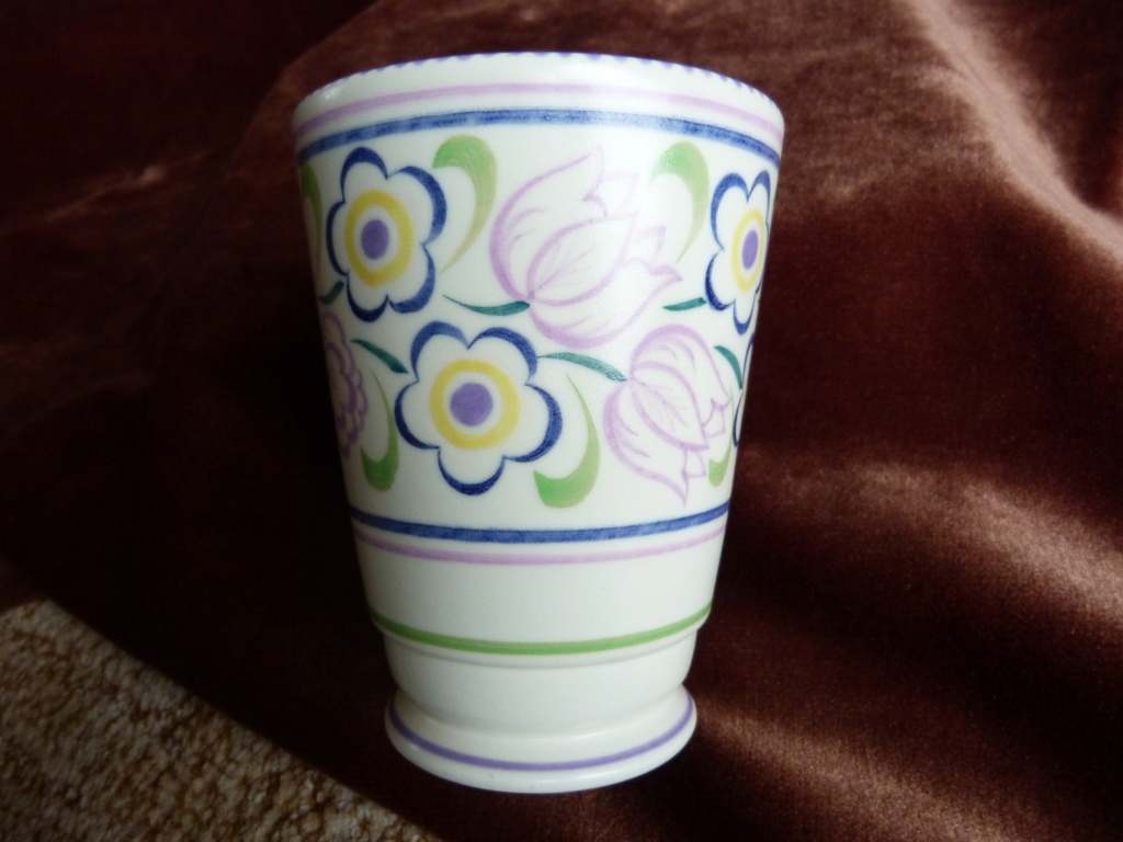 Poole Pottery 1950s vase, artists/pattern names please. P1140617