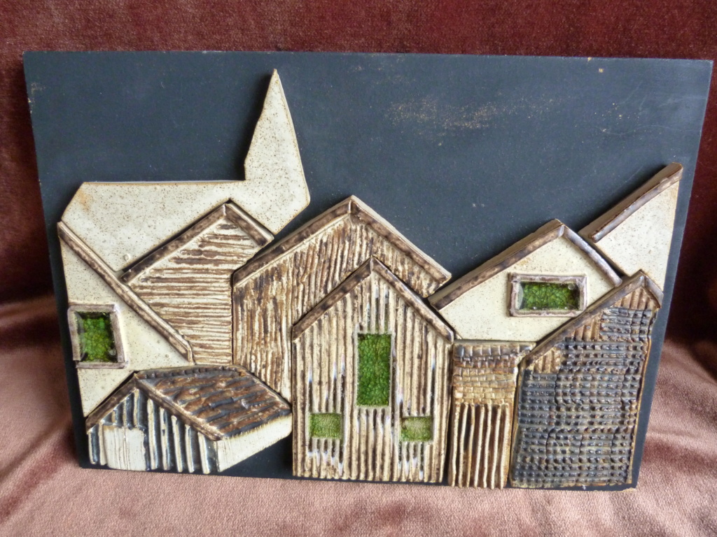 Unmarked Studio Wall Art/Plaque. ID Please. P1150411