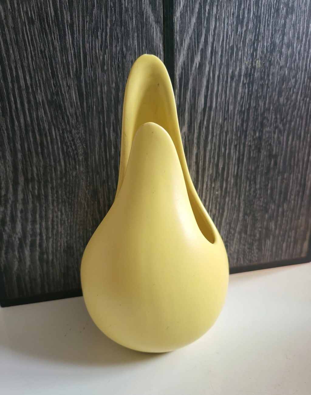 Any ideas on this flame shape vase please Img-2012