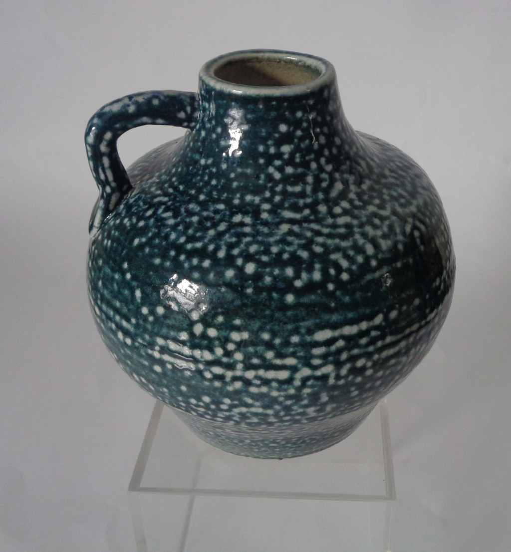 Studio Pottery pot - Salt Glaze, shell and JL mark - help with I/D Dsc00410