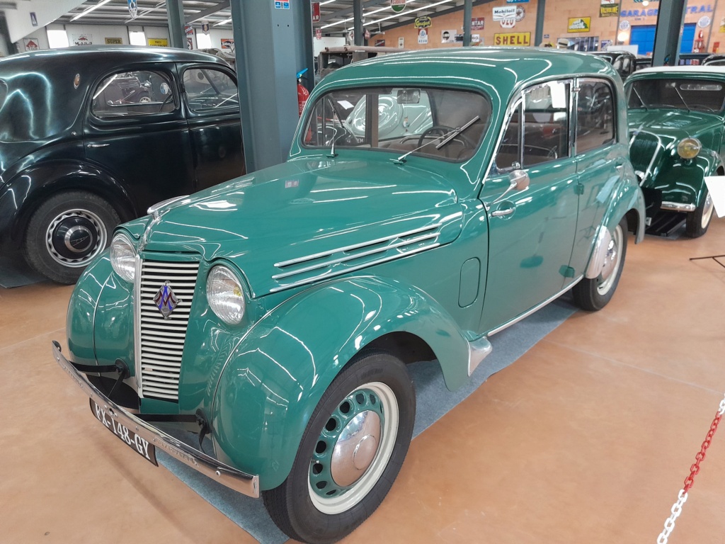 Musée automobile de l'Aunis collection Gilles GAUDISSARD Muszoe75